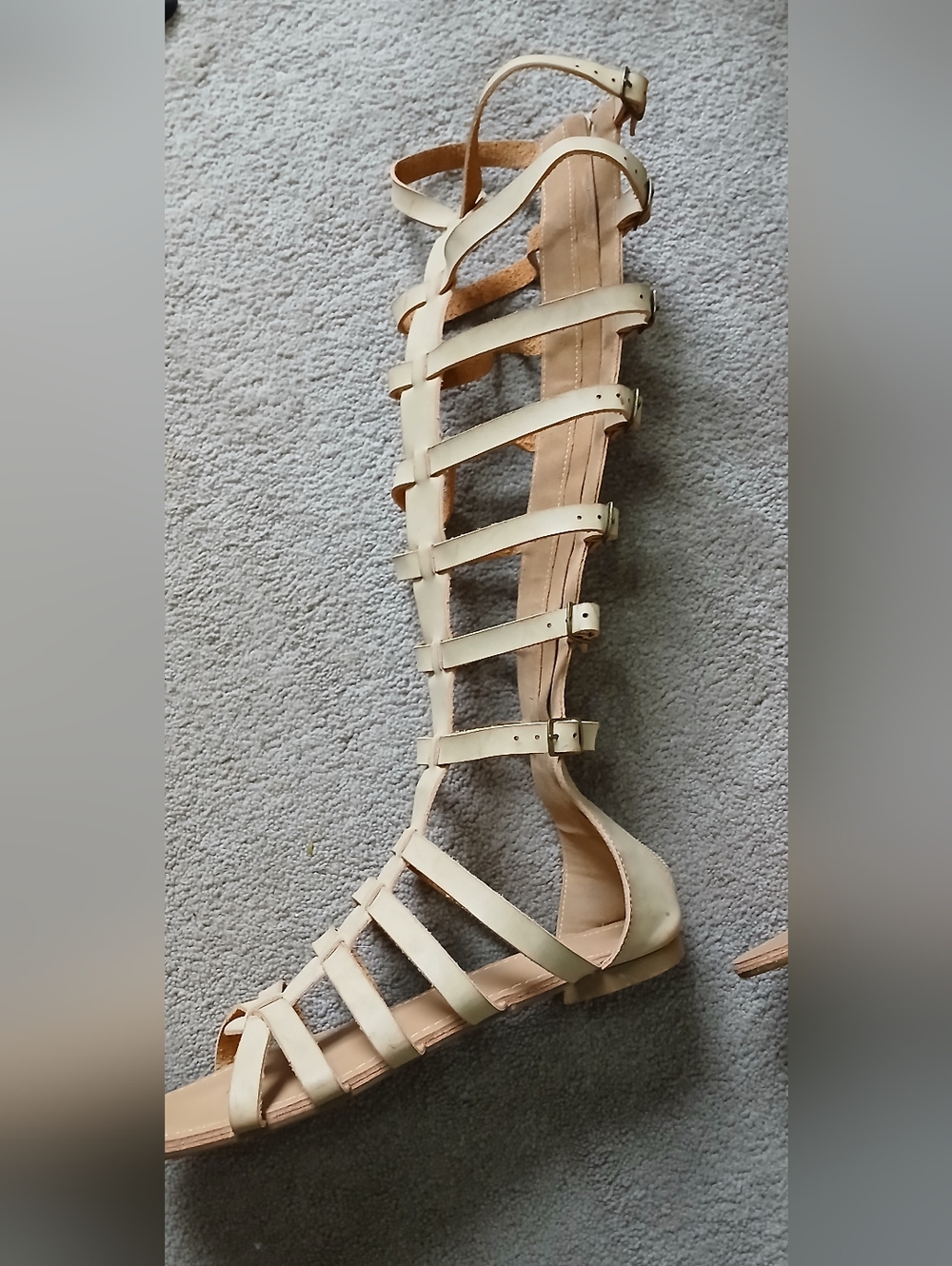 Knee-High Gladiator Sandals in Nude. Size 8. - Picture 2 of 6